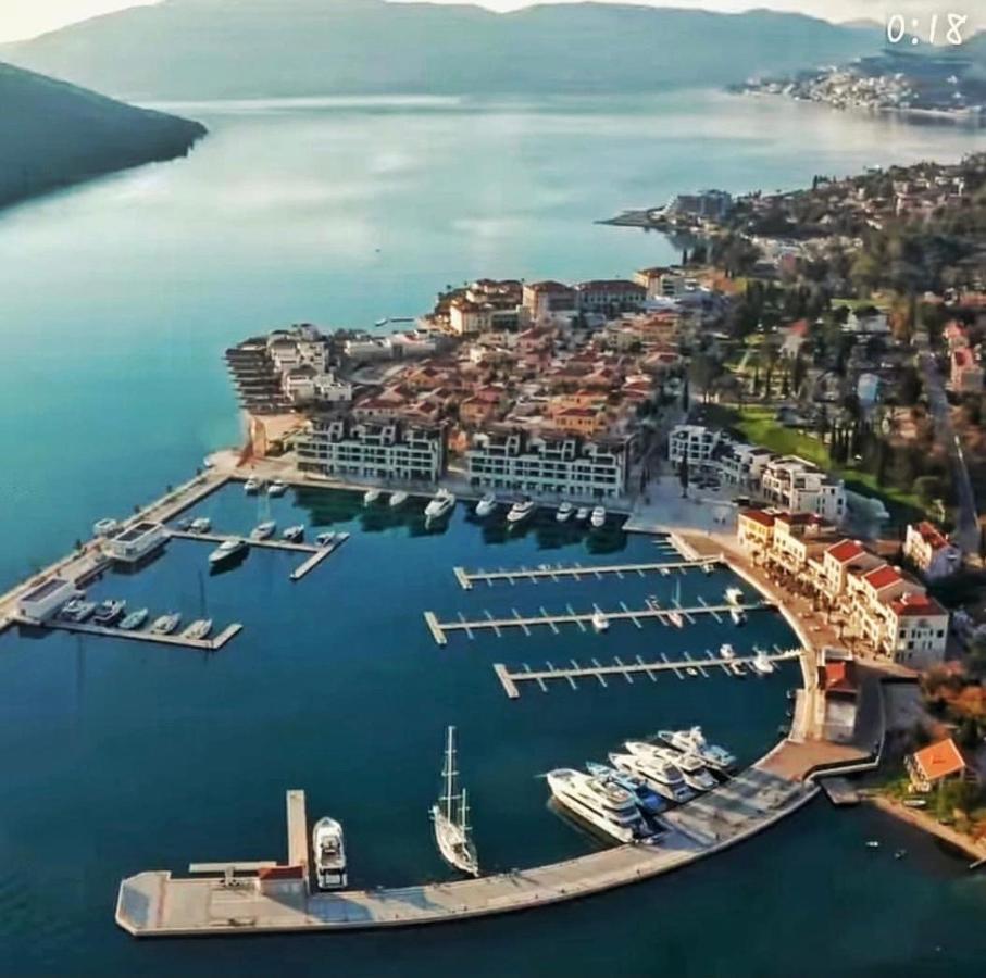 Banicevic Apartmani Ðenovići Exterior foto