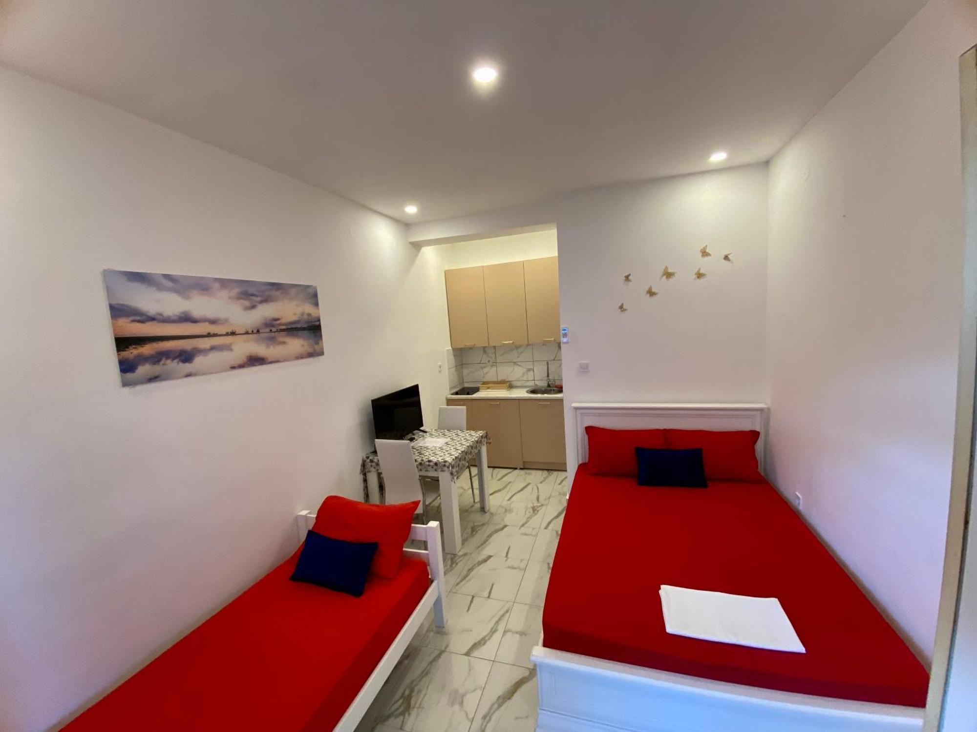 Banicevic Apartmani Ðenovići Exterior foto